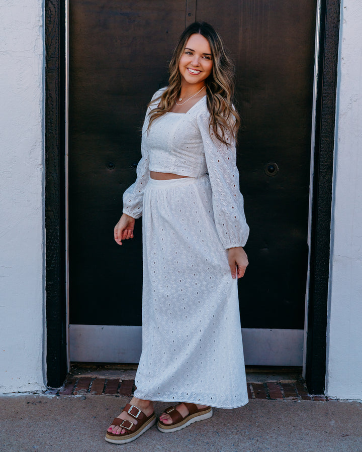 Z Supply: Bria Eyelet Skirt in White (ZK261574) - The Vogue Boutique