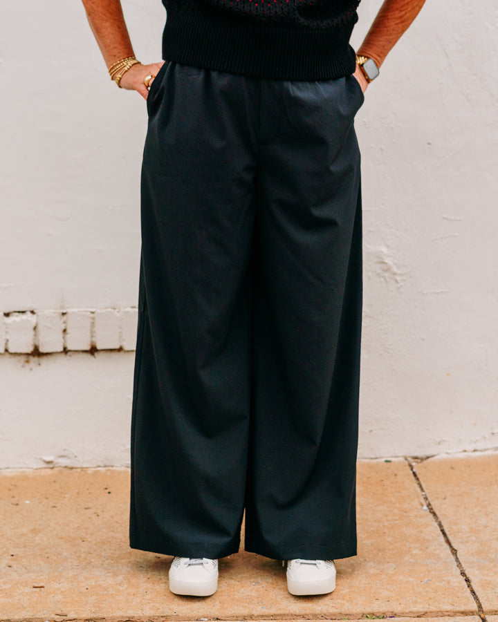 Varley: Kayson Wide Leg 2.0 29.5 in Black (VAR03429) - The Vogue Boutique
