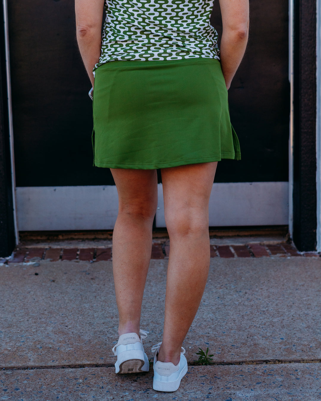 Smith and Quinn: The Fletcher Skort in Green Olive (15020)