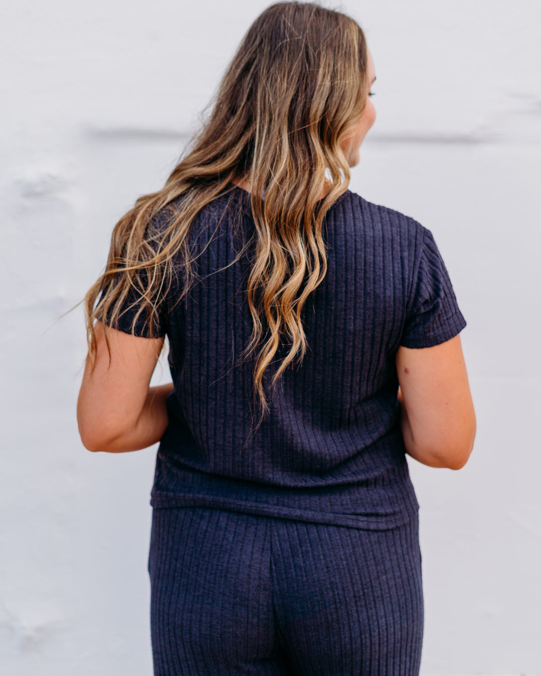 Z Supply: Kara RIb Tee in Black Sand