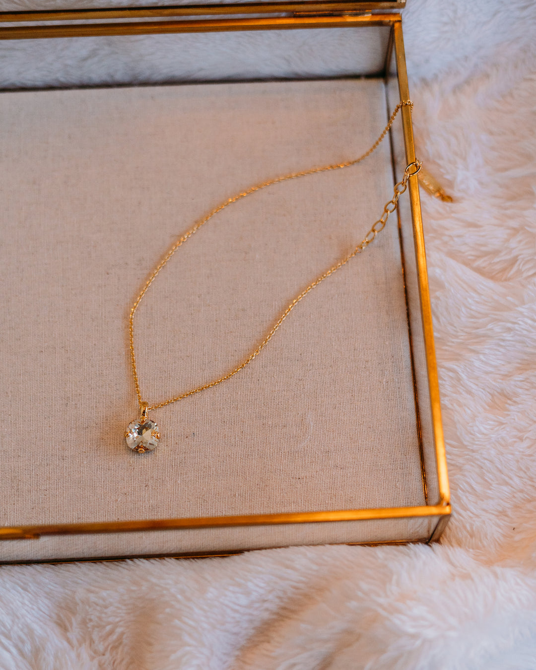 Mariana: Clear One Stone Large Necklace - N-5326/4-001MOL-YG