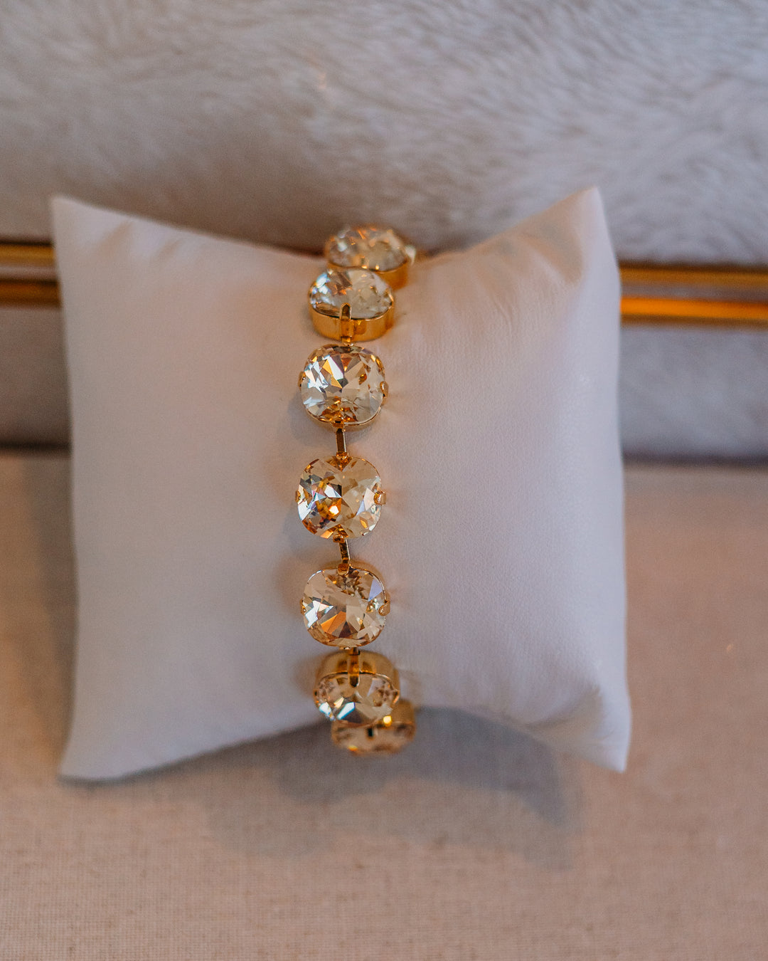 Mariana: Clear Big Stone Bracelet - B-4326/2-216216-YG