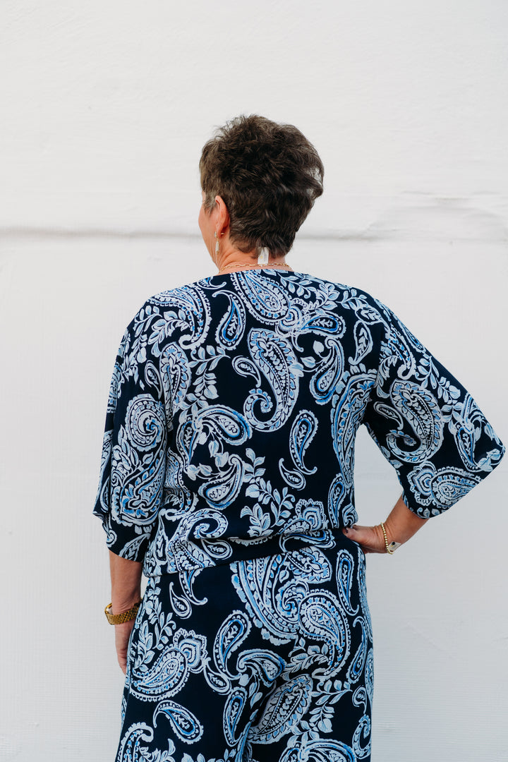 Karen Kane: Tie Front Top in Paisley Print