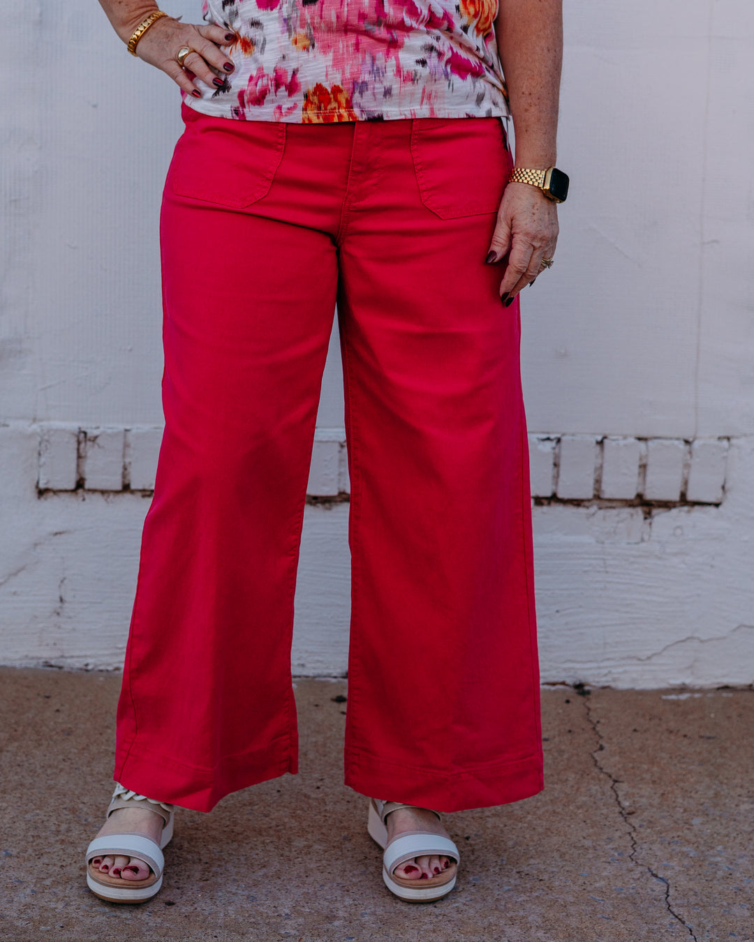 Liverpool: Crop Wide Leg W/ Patch Pkts 27' Ins in Diva Pink - The Vogue Boutique