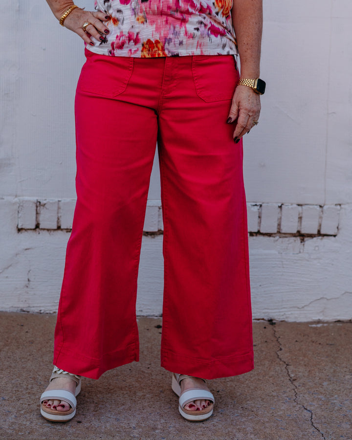 Liverpool: Crop Wide Leg W/ Patch Pkts 27' Ins in Diva Pink - The Vogue Boutique