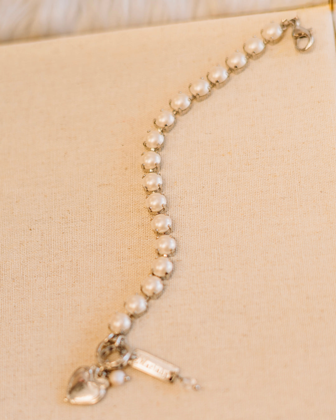 Mariana: Silver Large Everyday Bracelet "Pearl"