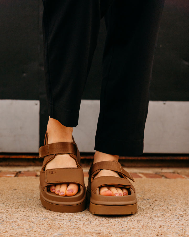UGG: W Goldenglow in Bison Brown - The Vogue Boutique