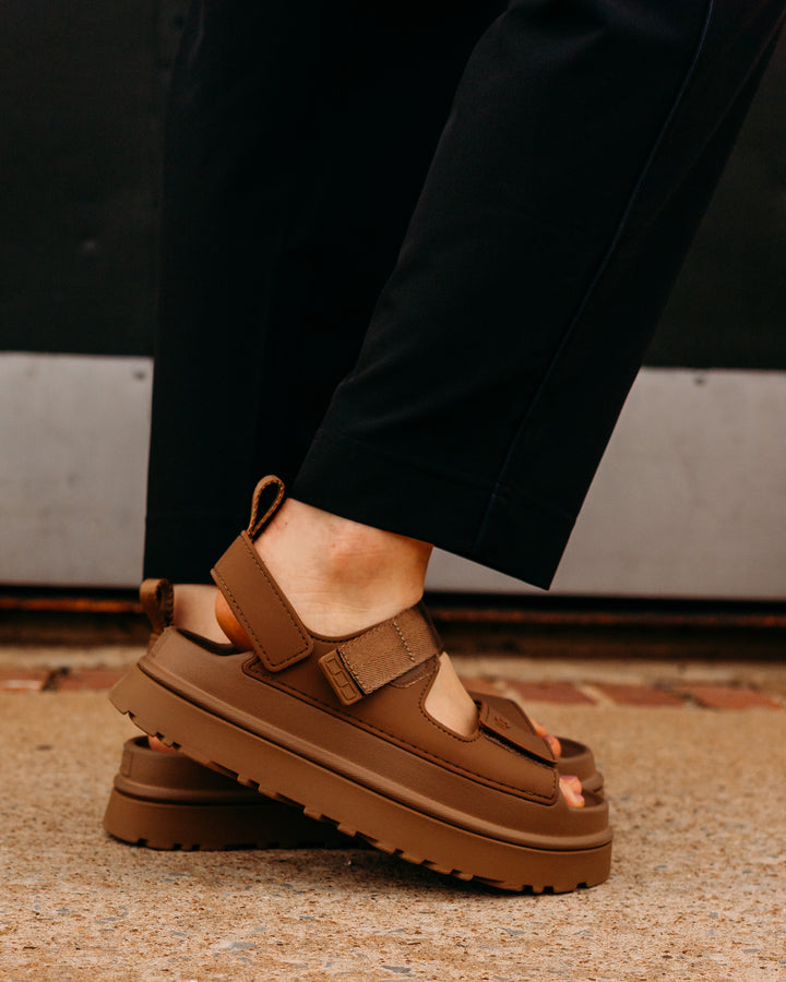 UGG: W Goldenglow in Bison Brown - The Vogue Boutique