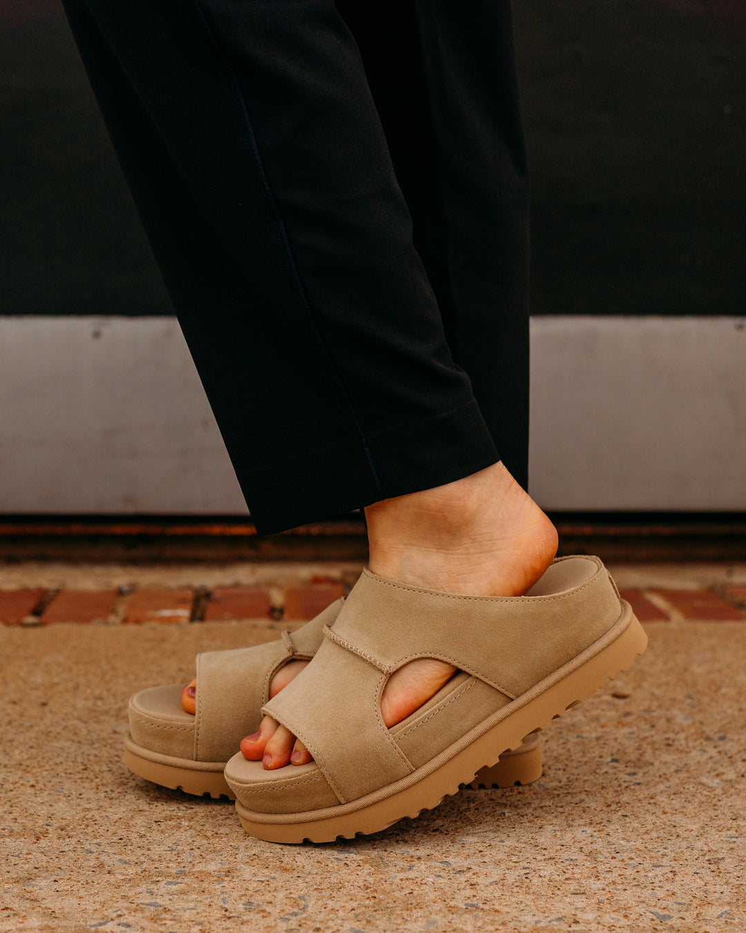 UGG: W Goldenstar Hi Cutout Slide in Sand - The Vogue Boutique