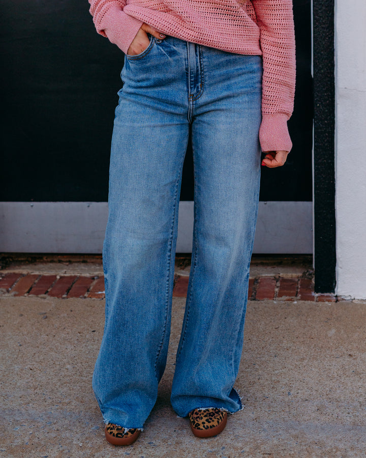 Daze: Far Out High Rise Wide Leg in Fools Gold (D00016205)
