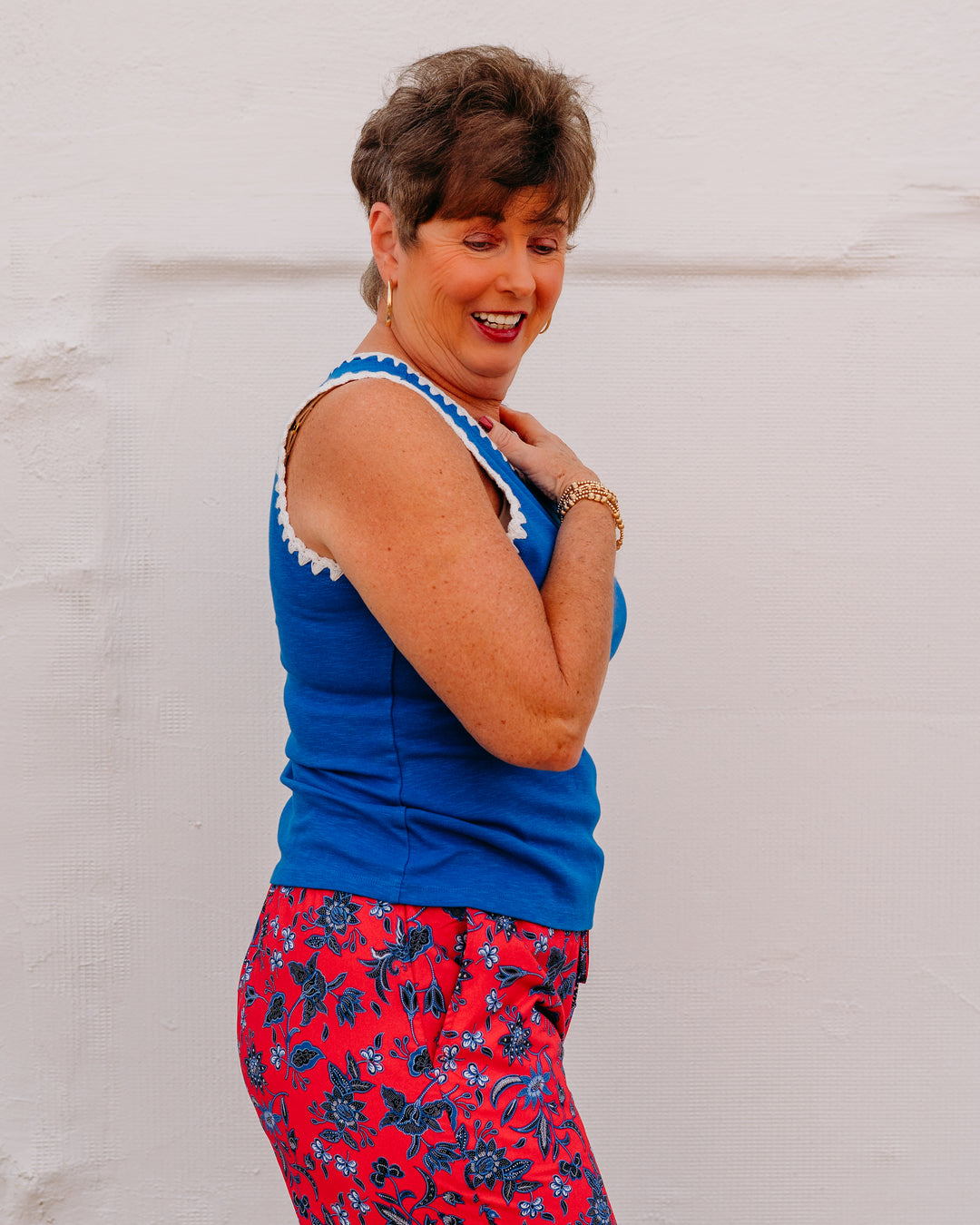 Karen Kane: Edge Stitch Contrast Tank In Rhythm and Blues (1L46810)