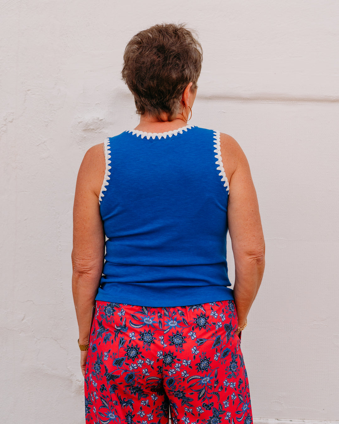 Karen Kane: Edge Stitch Contrast Tank In Rhythm and Blues (1L46810)