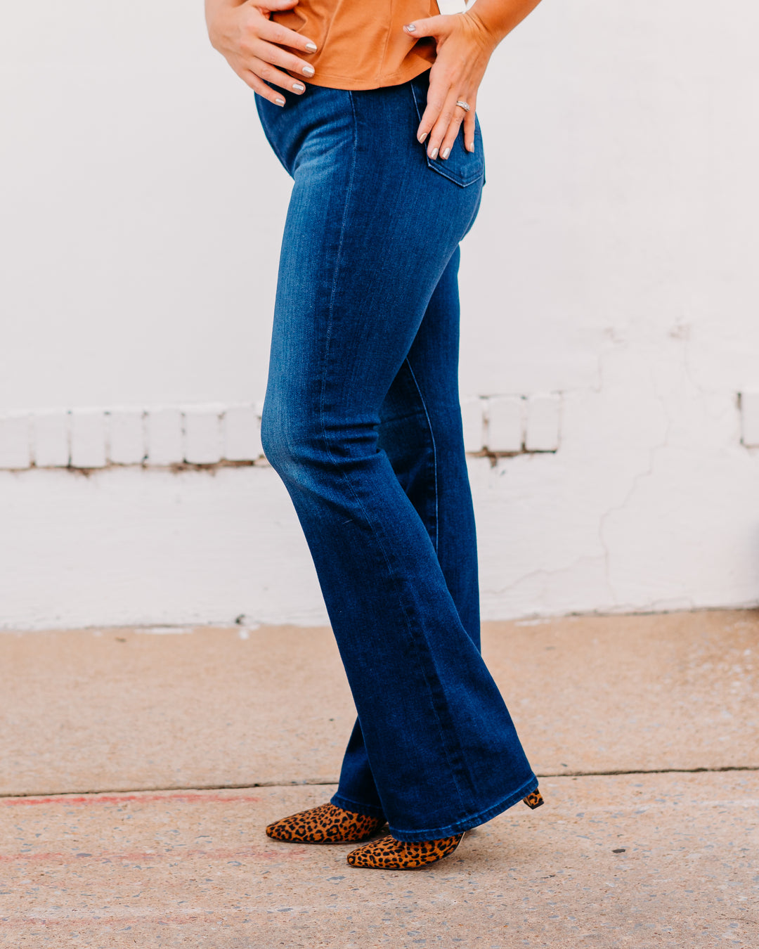 AG : Farrah Boot Jeans in Epilogue