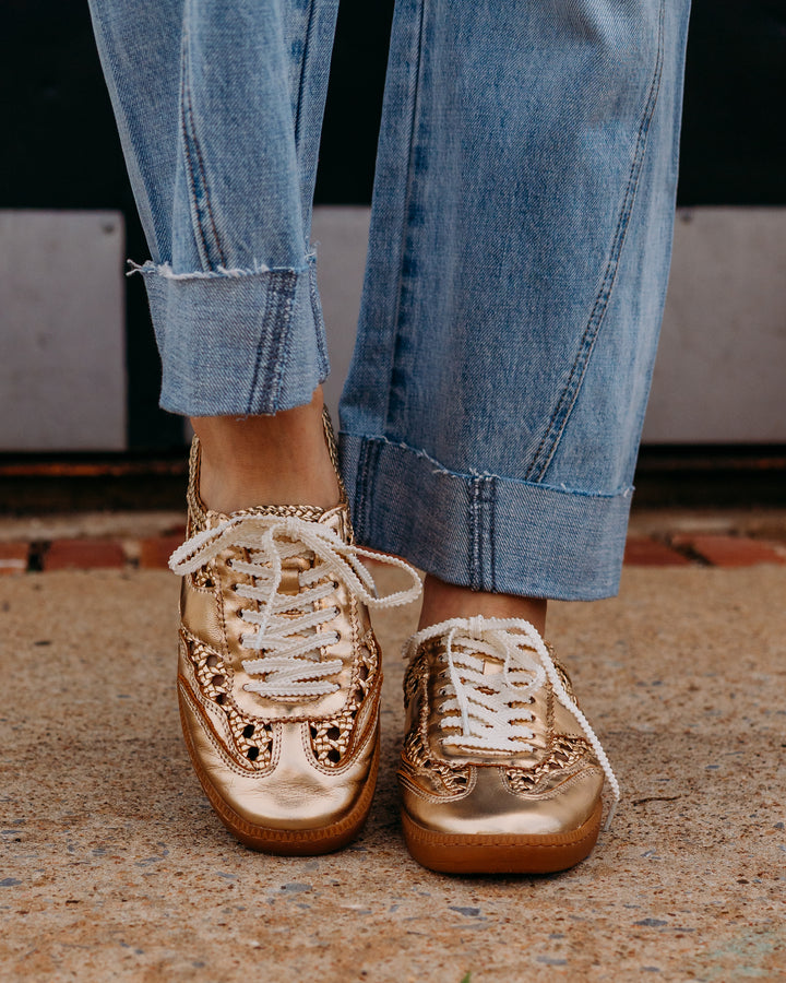 Dolce Vita: Notice Slide Woven Stella in Gold Woven (NOTICE)