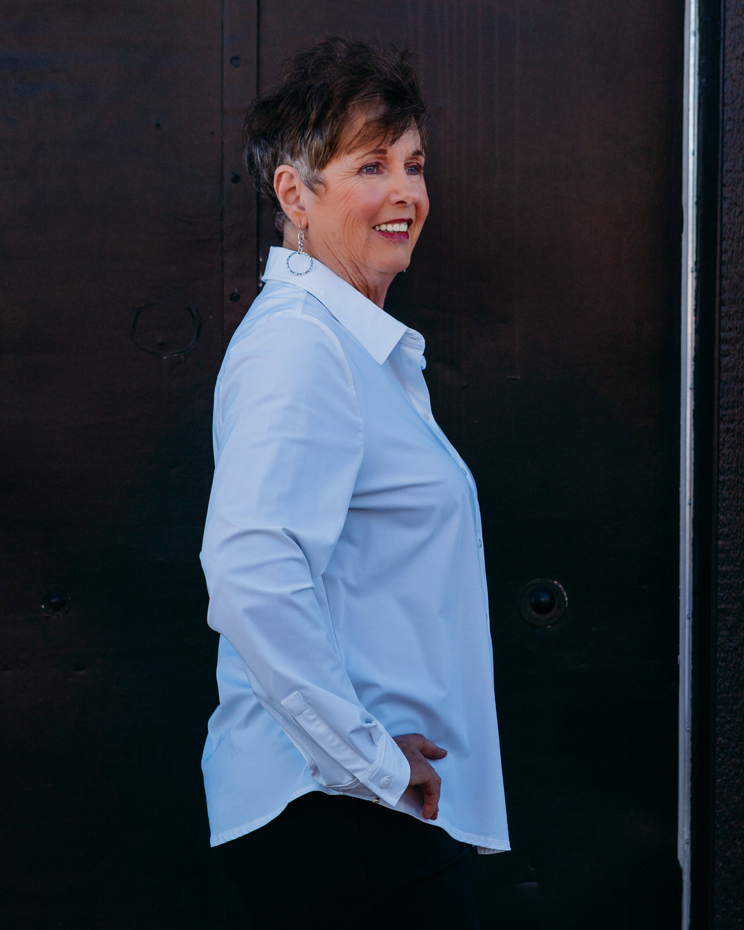 Liverpool: Long Sleeve Button Front Knit Shirt in White (LM8E25ETK)