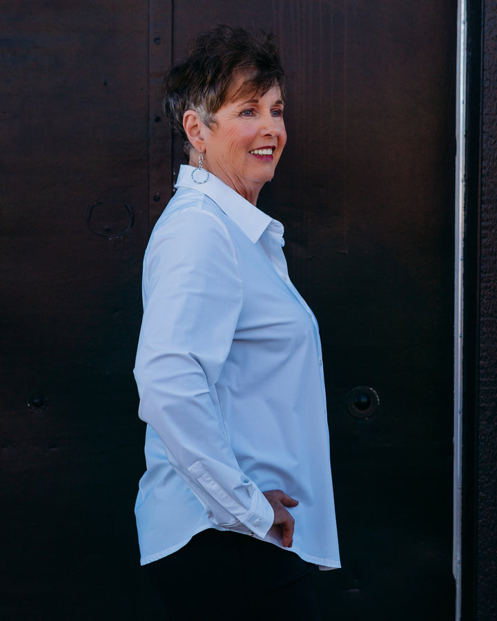 Liverpool: Long Sleeve Button Front Knit Shirt in White (LM8E25ETK)