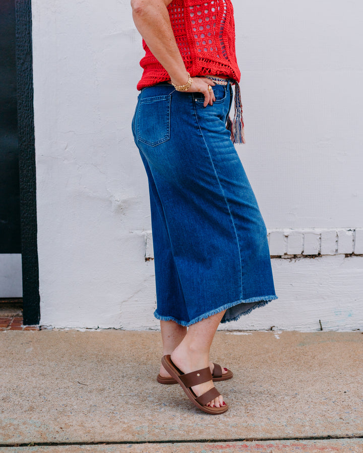 French Dressing Jeans: Loose Mid-Rise High-Low Crop in Medium Blue (2117843) - The Vogue Boutique