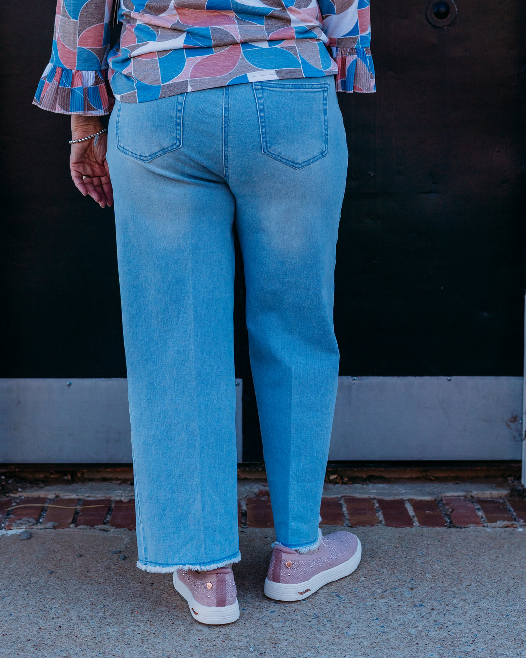 Multiples: (Slimstation) Light Indigo Wide Leg Cropped Jeans with Front Seam (M16708TM)