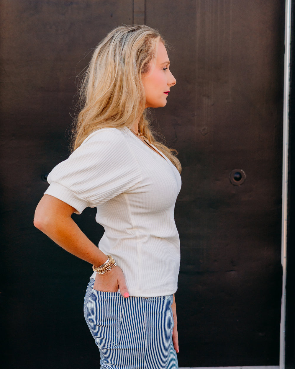 Karen Kane: Ribbed Short Sleeve Top in Cream (2L44208) - The Vogue Boutique