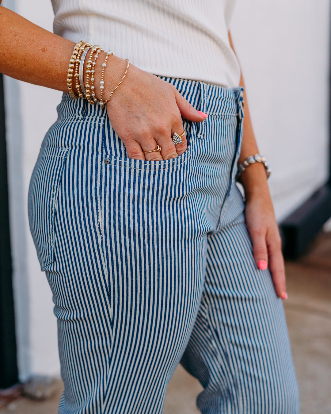 Kut: Kelsey High Rise Fab Ab Ankle Flare in Navy/Ivory (KP1574ME4) - The Vogue Boutique