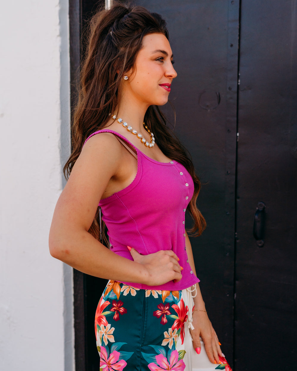 Z Supply: Niko Scallop Rib Tank Top in Berry Blush - The Vogue Boutique