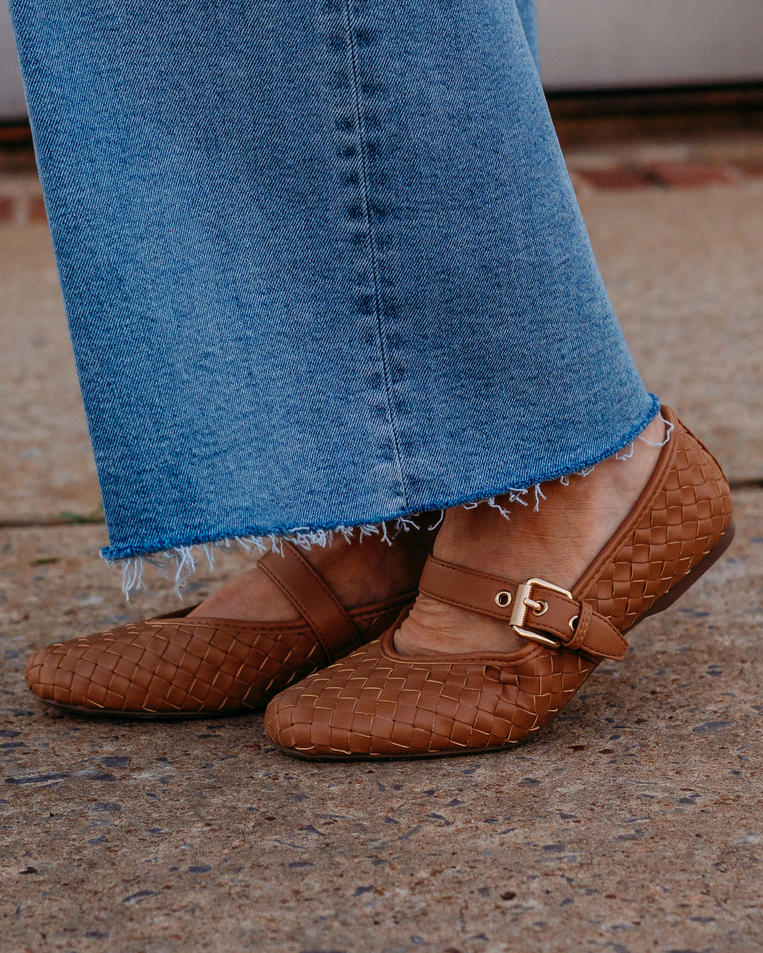 DV: Mulaney Women's Shoe in Toffee (MULANEYW)