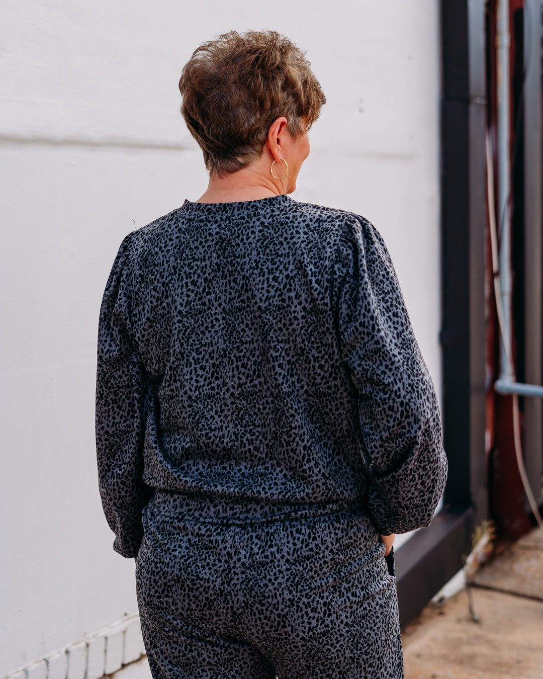 Karen Kane: Animal Print Puff Sleeve V-Neck Sweatshirt in Print