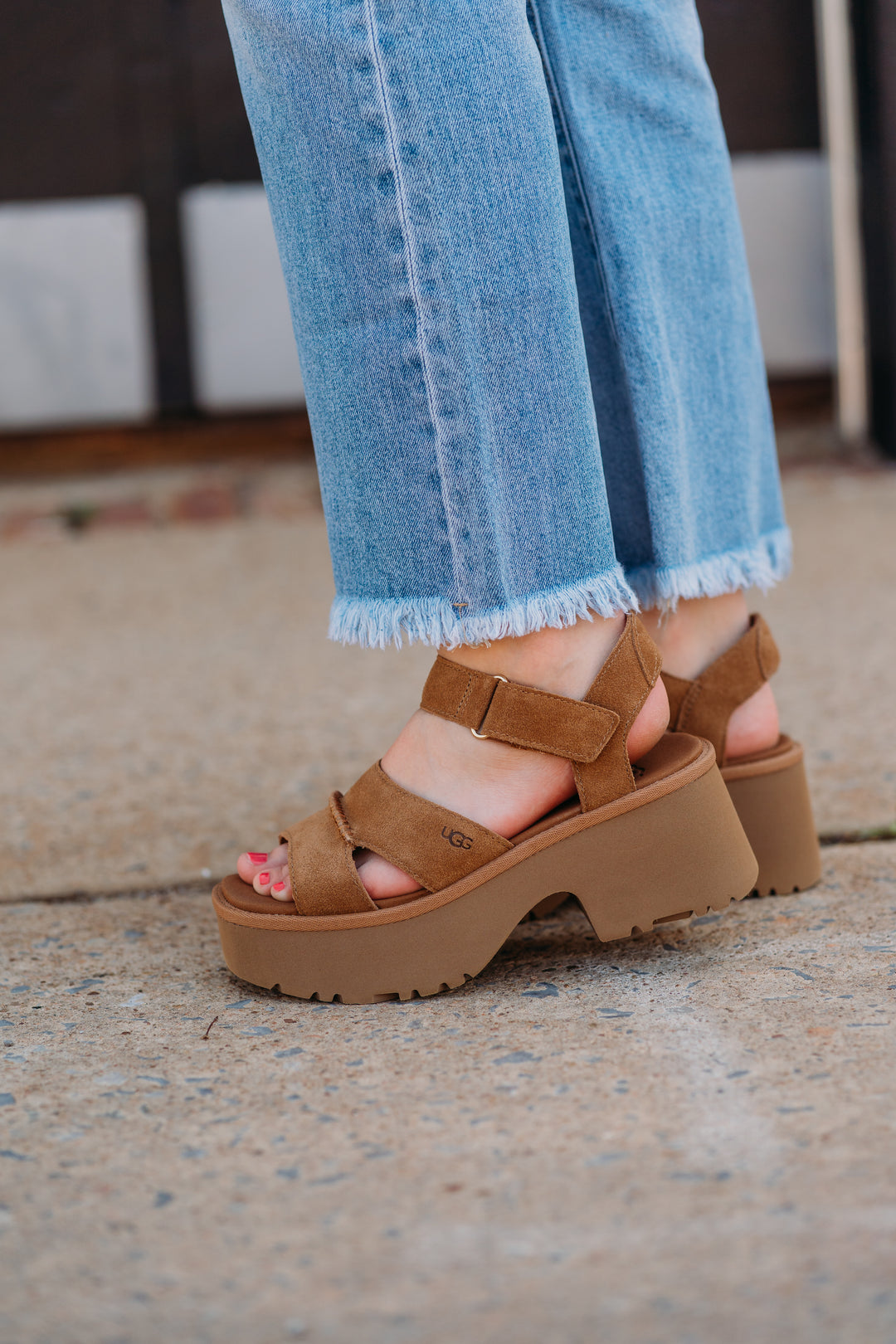 Ugg: W New Heights Ankle Strap Heel Sandal in Chestnut