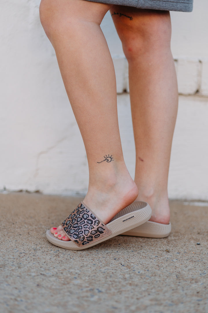 Skechers: Low Slider Cheetahlicious Slides