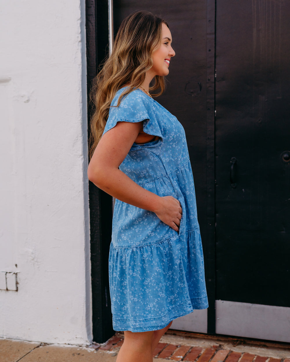 Liverpool: Tiered Flutter Slv Dress in Indigo Roses (LM8A90TLQ) - The Vogue Boutique