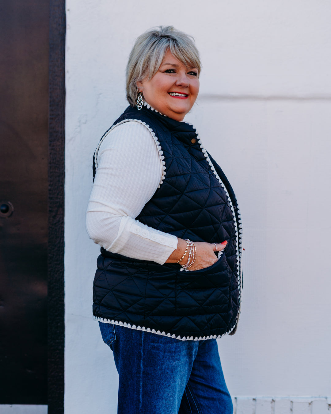 Multiples: Snap Front Quilted and Non-Quilted Woven Vest in Black (M45209VM)