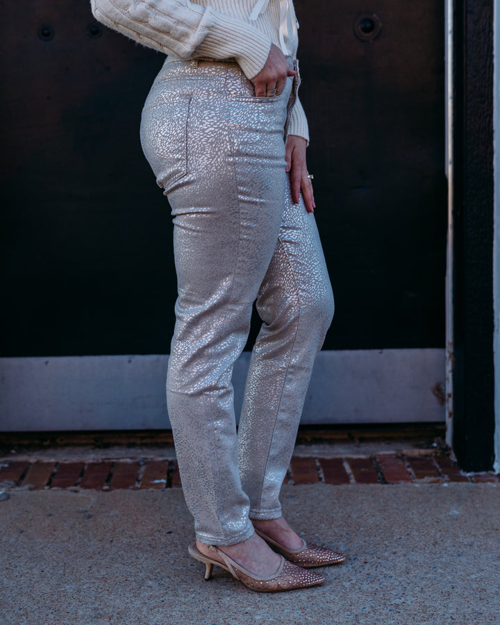 Kut: Charlize High Rise Cigarette Leg W/ Clean Hem in Cream/Silver