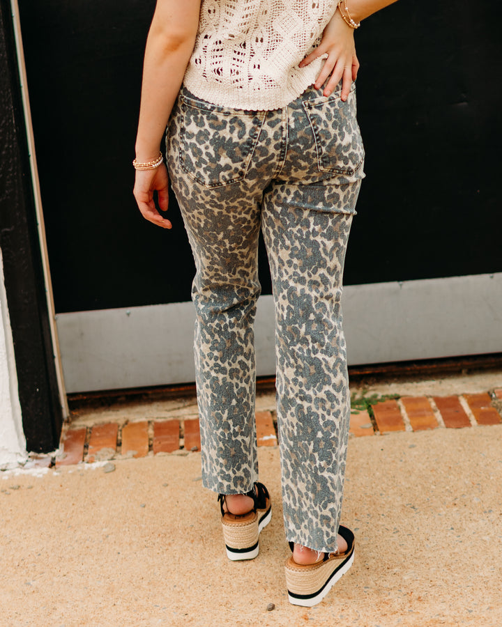 Kut: Kelsey High Rise Ankle Flare in Tan/Brown Leopard