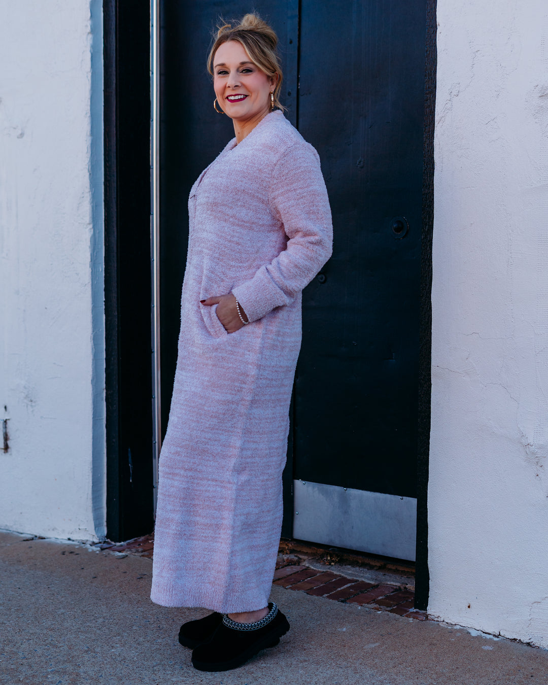 Barefoot Dreams: CozyChic Full Zip V-neck Lounger in Heathered Dusty Rose / White