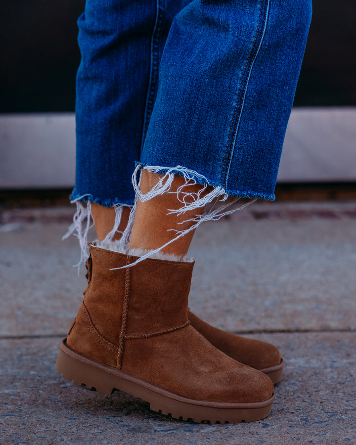 Ugg: W Marais Zip Up Boot in Chestnut