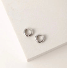 Load image into Gallery viewer, Lovers Tempo: Bea 10mm Huggie Hoop Silver Earrings
