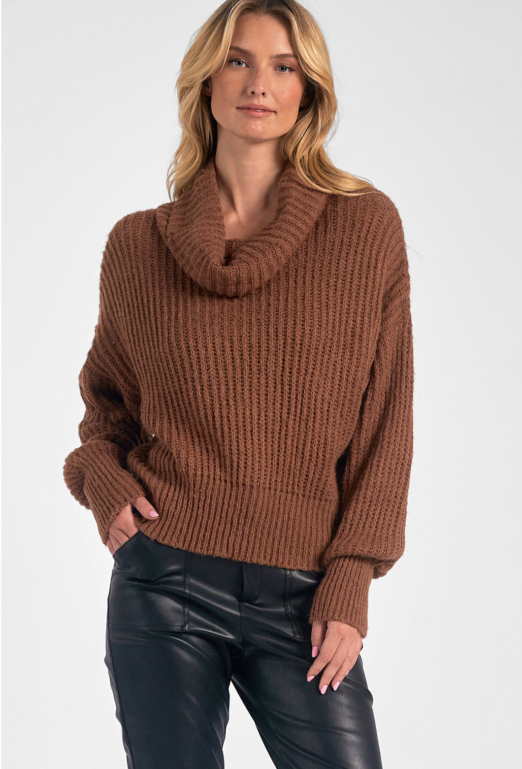 Elan: 9 Sweater Turtleneck in Copper