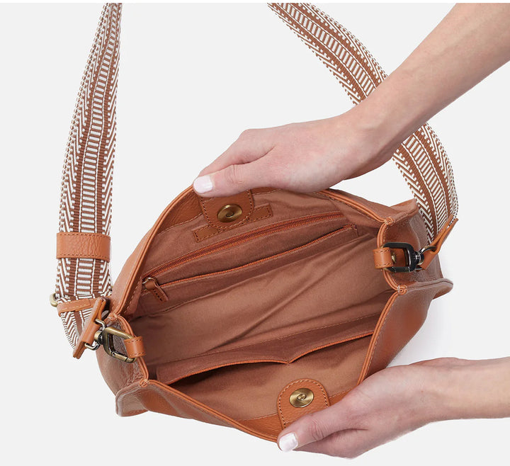 Hobo: Cass Crossbody in Butterscotch
