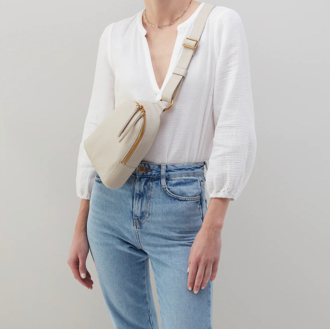 Hobo: Fern Sling in Chalk