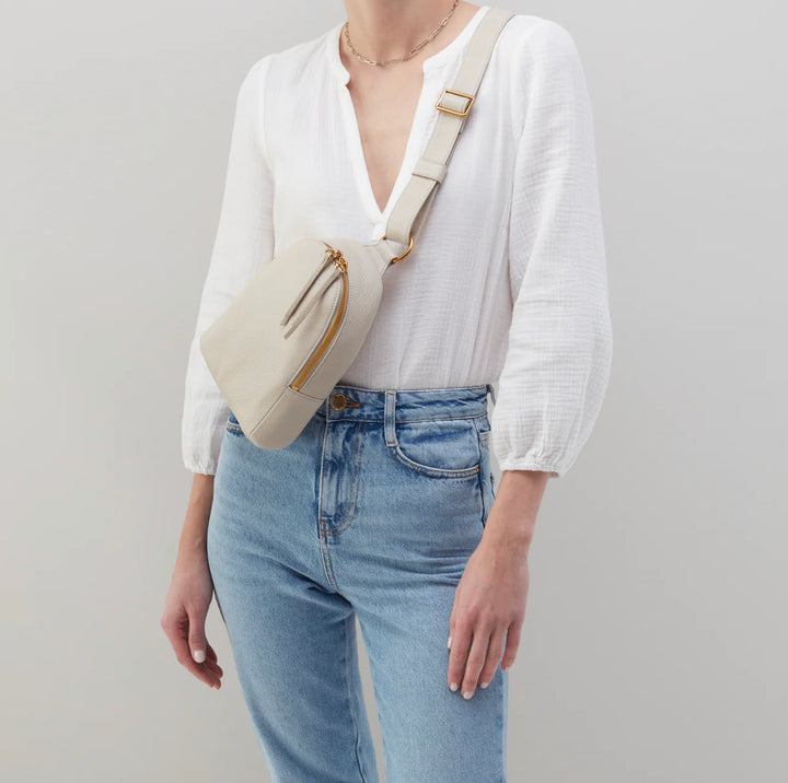 Hobo: Fern Sling in Chalk