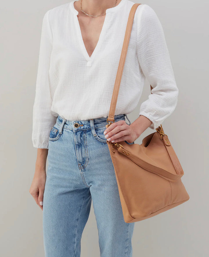 Hobo: Pier Shoulder Bag in Sandstone