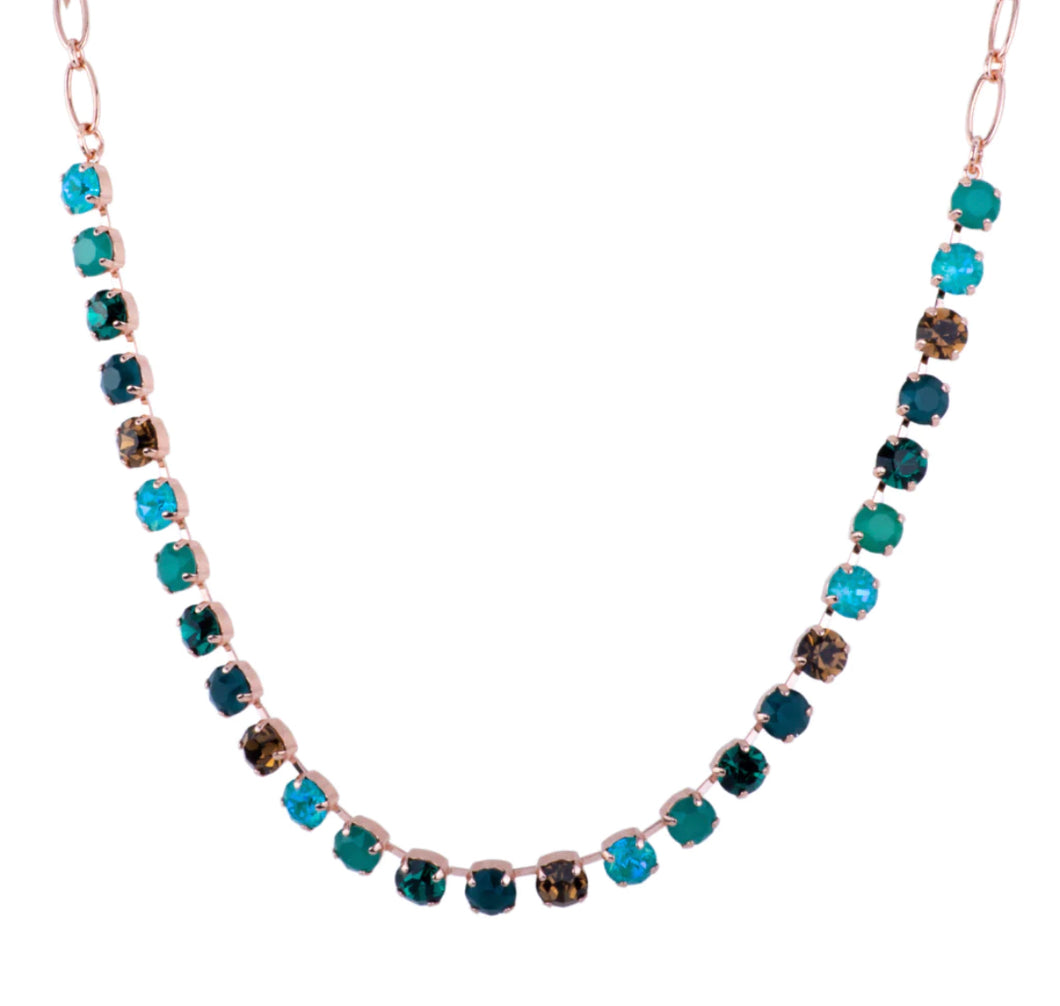 Mariana: Medium Everyday Gold Necklace in 