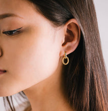 Load image into Gallery viewer, Lovers Tempo: Blanche Click Gold Hoop Earrings
