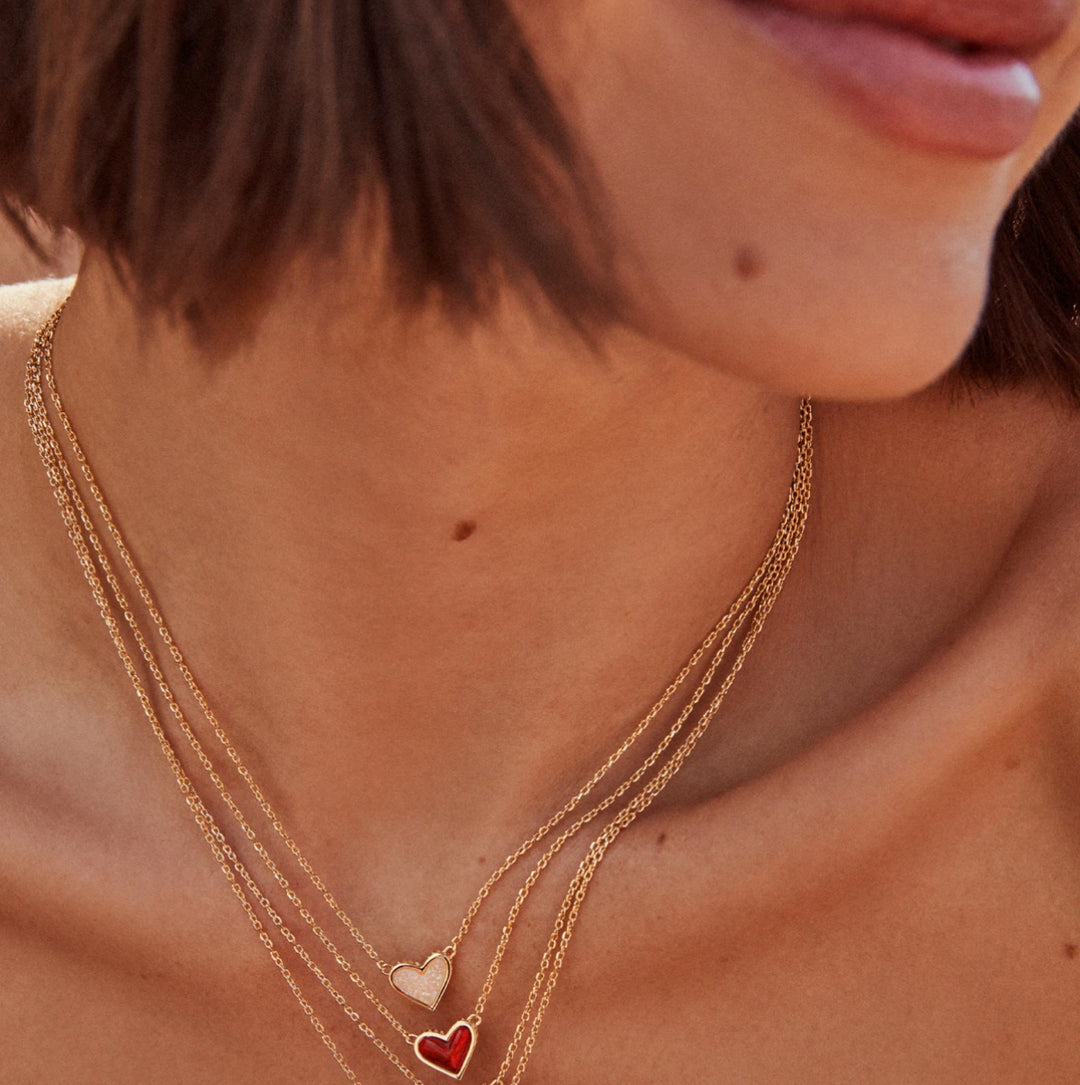 Kendra Scott: Framed Ari Heart Gold Short Pendant Necklace in