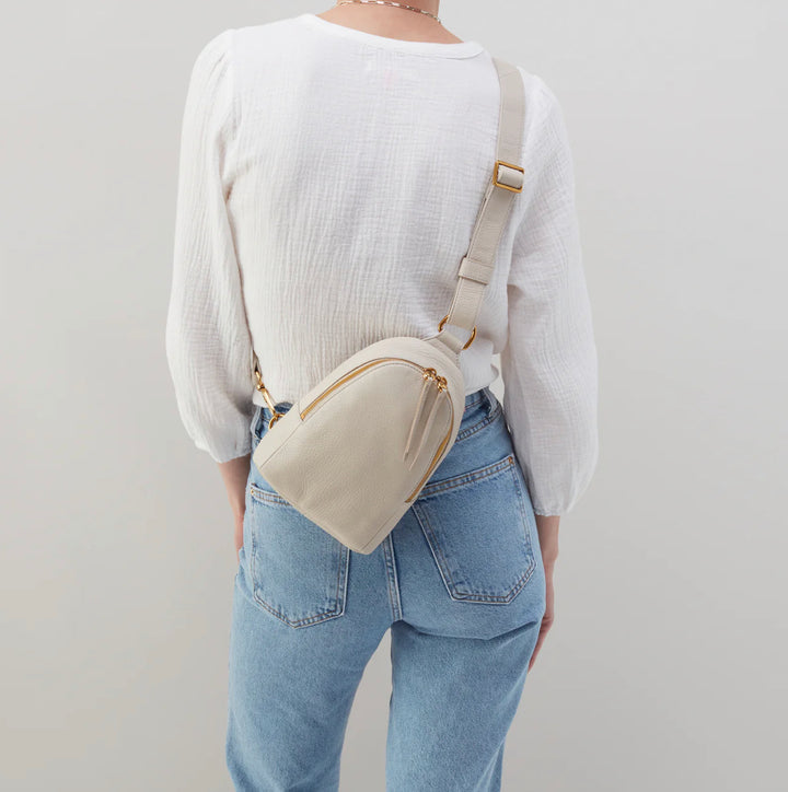 Hobo: Fern Sling in Chalk