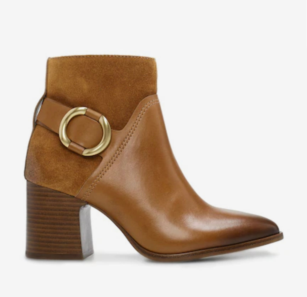 Vince Camuto: Evelana Boots in Golden Walnut