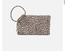 Load image into Gallery viewer, Hobo: Sable Wristlet Mini Leopard

