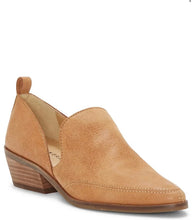 Load image into Gallery viewer, Lucky Brand: Mahzan Flats in Tan Hard Rock
