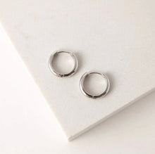 Load image into Gallery viewer, Lovers Tempo: Bea 12mm Huggie Hoop Silver Earrings
