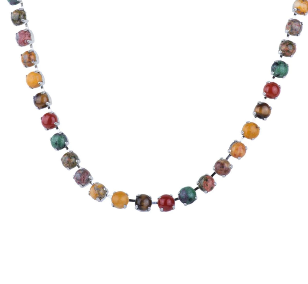 Mariana: Medium Everyday Necklace in 